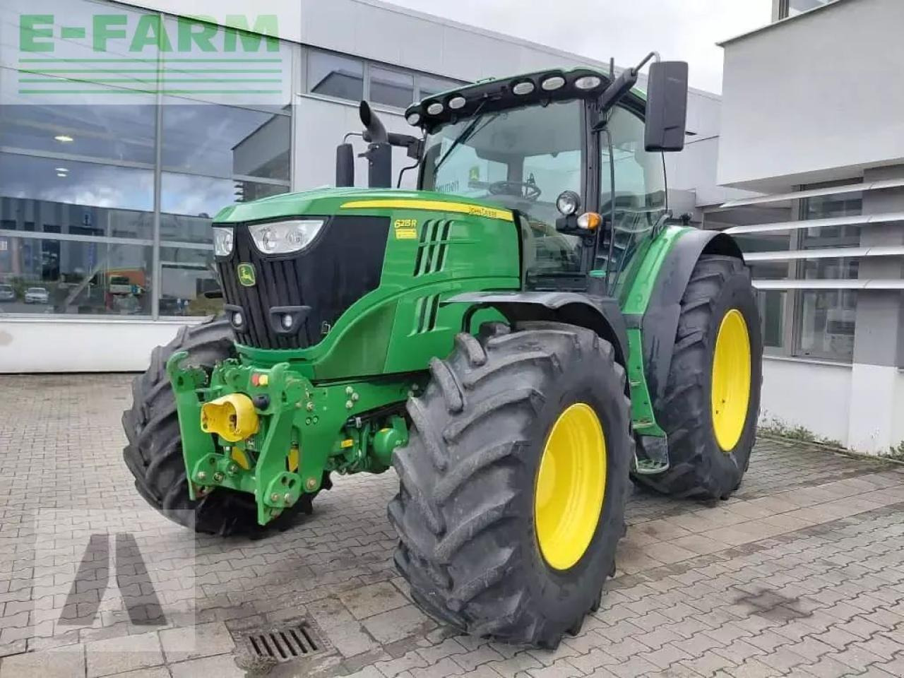 John Deere 6215r - Traktor: slika 1 John Deere 6215r - Traktor: slika 1