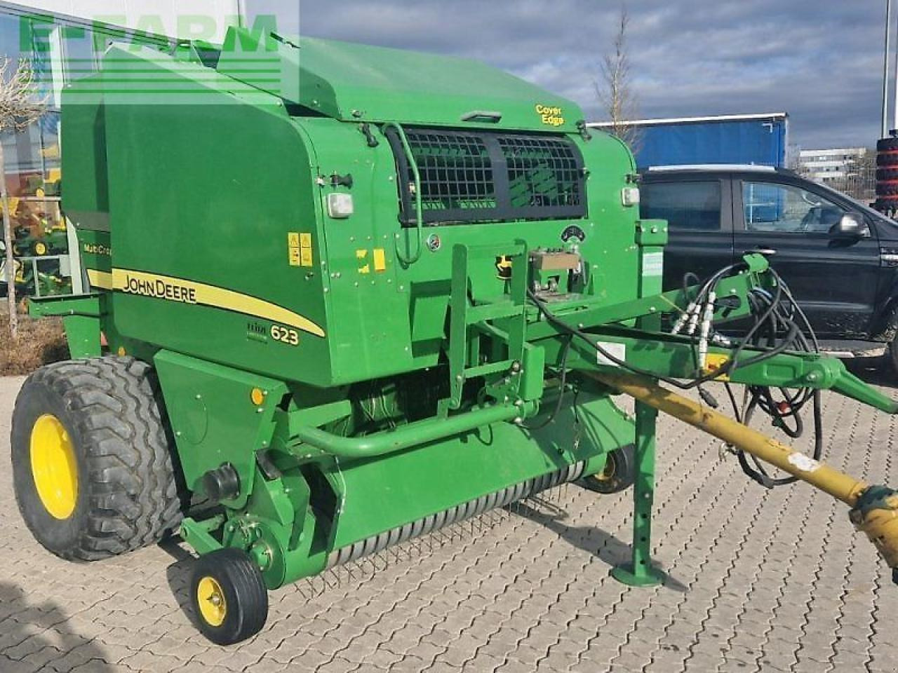 John Deere 623 multicrop - Balirka za kockaste bale: slika 4 John Deere 623 multicrop - Balirka za kockaste bale: slika 4
