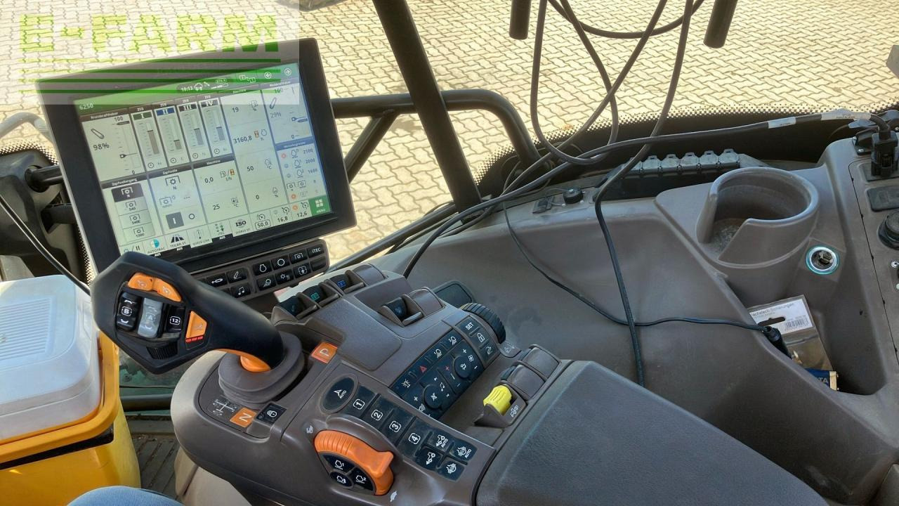 Traktor John Deere 6250R: slika 12