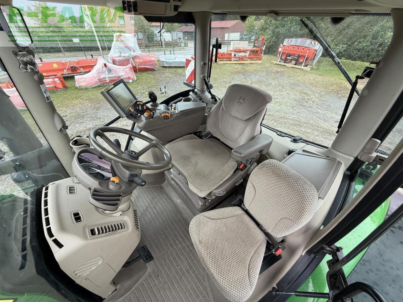 Traktor John Deere 6250r: slika 14