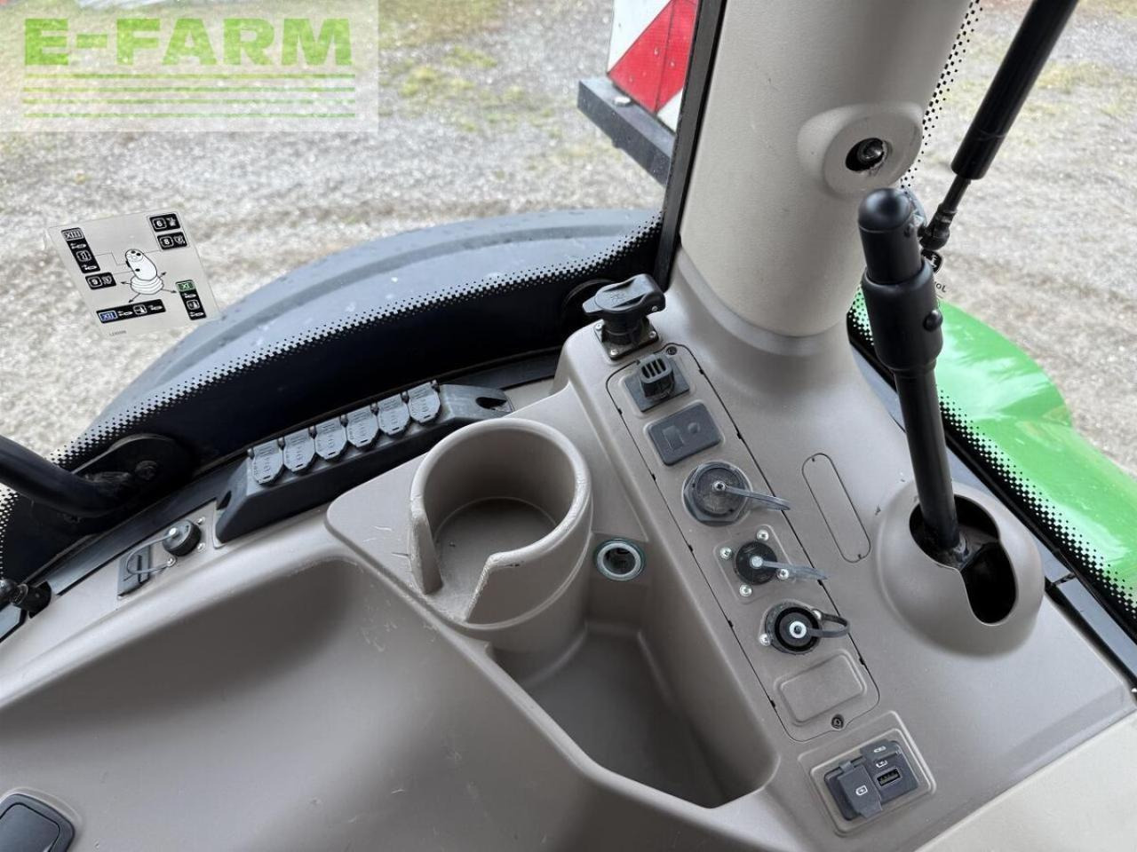 Traktor John Deere 6250r: slika 17