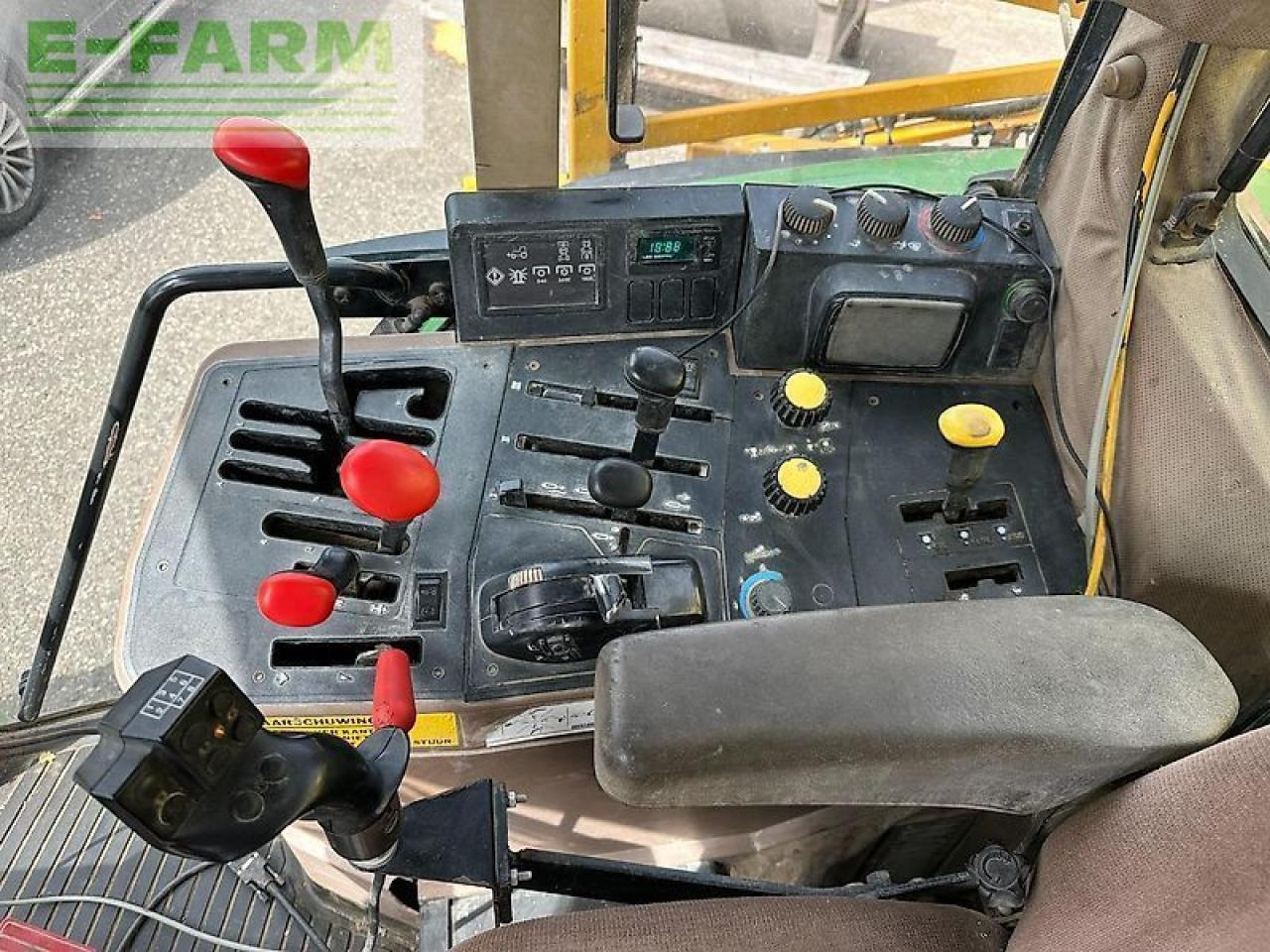 Traktor John Deere 6300 premium+dubex model 8 veldspuit: slika 23