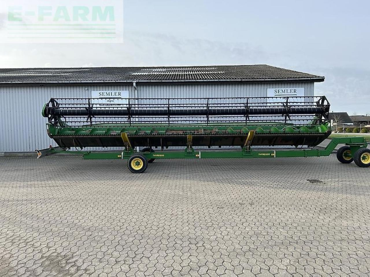 John Deere 635r - Dodatak za stočnu hranu: slika 1 John Deere 635r - Dodatak za stočnu hranu: slika 1