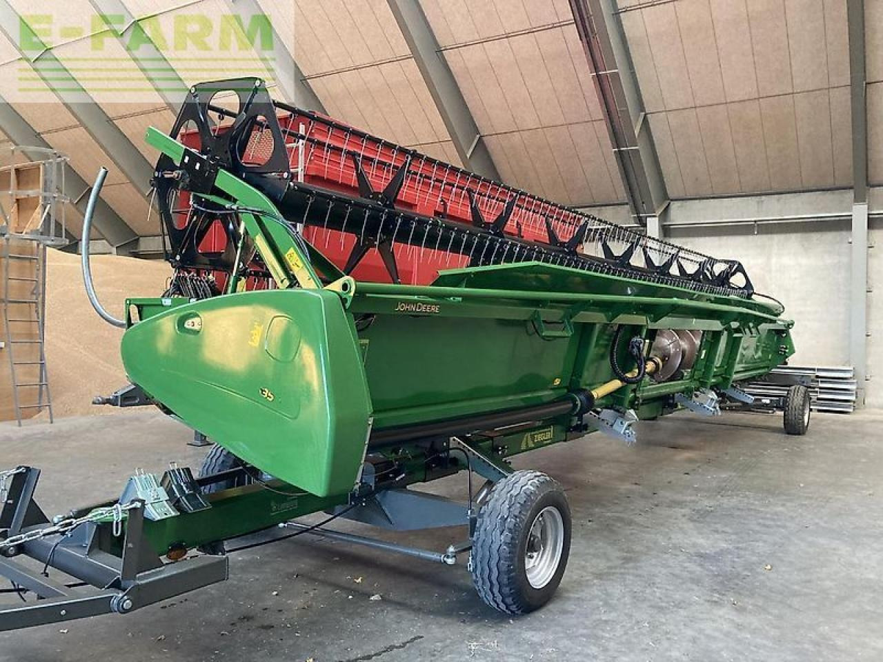 John Deere 635r - Dodatak za stočnu hranu: slika 1 John Deere 635r - Dodatak za stočnu hranu: slika 1