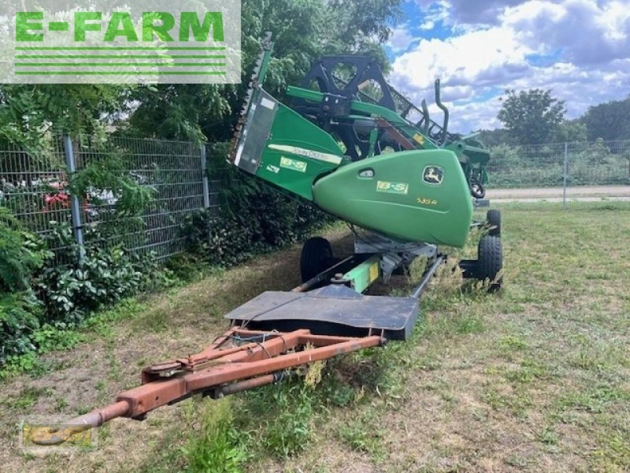 John Deere 635r inkl. rapsvorsatz und wagen - Dodatak za stočnu hranu: slika 1 John Deere 635r inkl. rapsvorsatz und wagen - Dodatak za stočnu hranu: slika 1