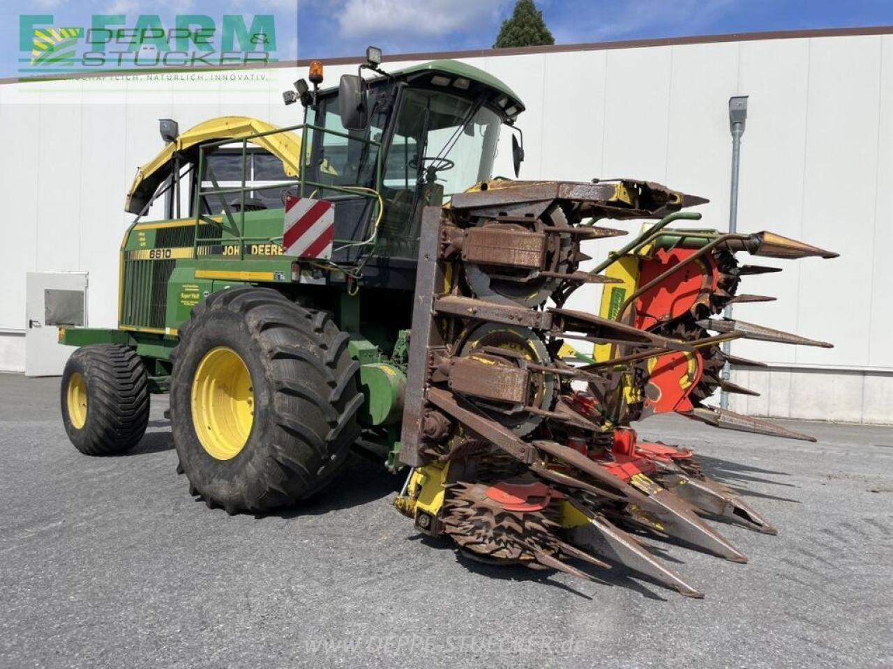 John Deere 6810 mit gebiss - Kombajn za stočnu hranu: slika 3 John Deere 6810 mit gebiss - Kombajn za stočnu hranu: slika 3