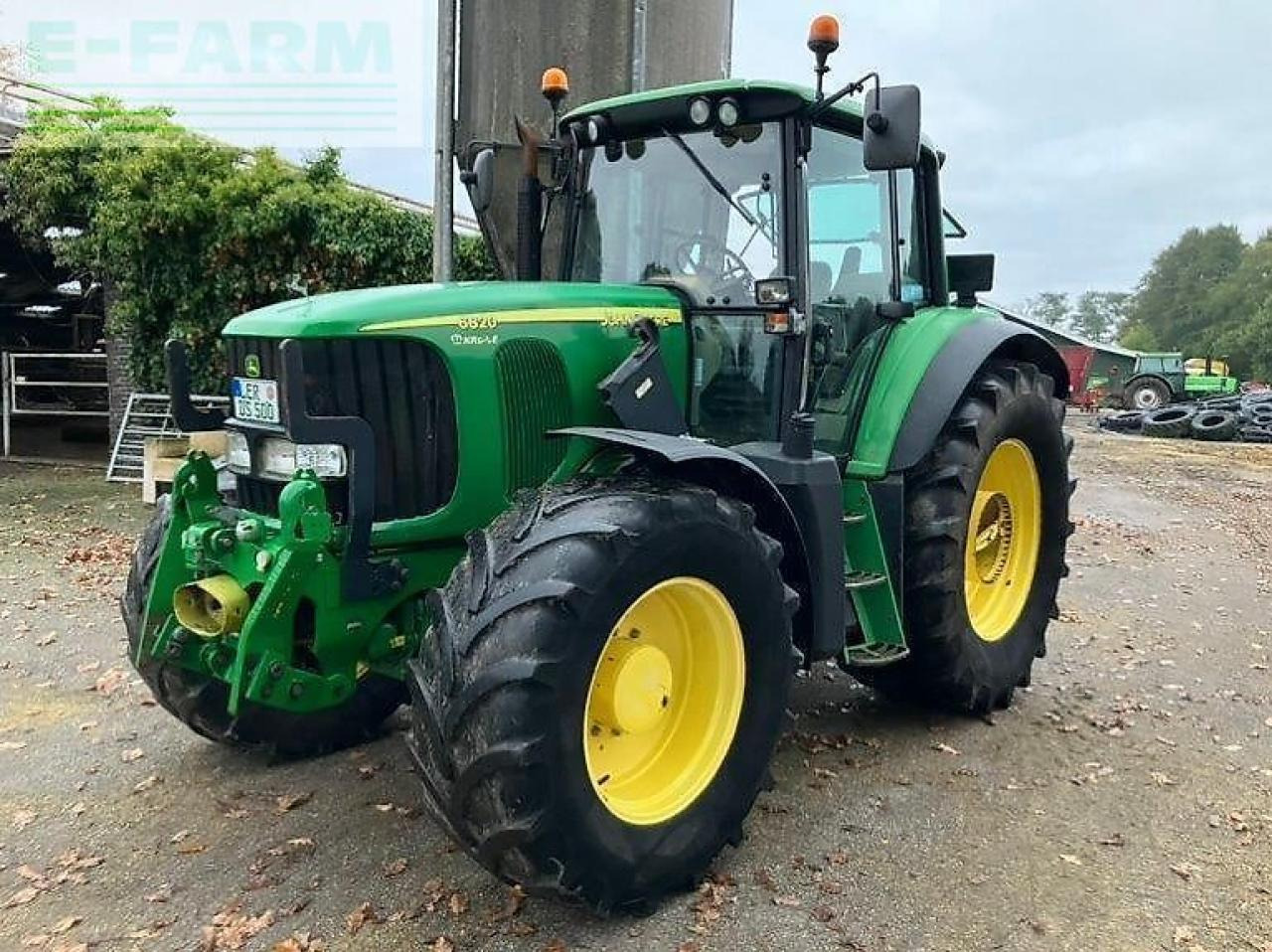 John Deere 6820 premium - Traktor: slika 1 John Deere 6820 premium - Traktor: slika 1