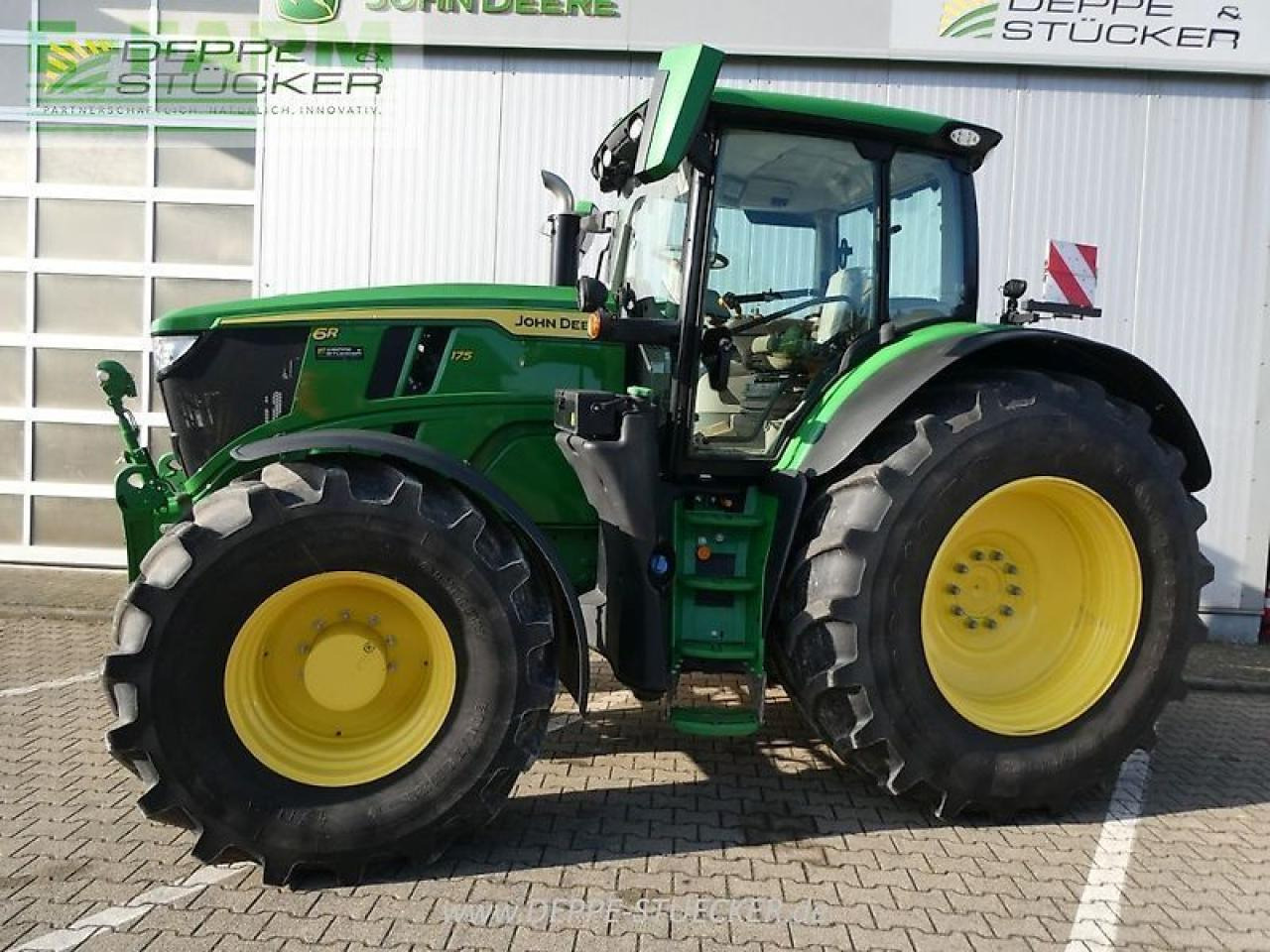 John Deere 6r 175 - Traktor: slika 2 John Deere 6r 175 - Traktor: slika 2
