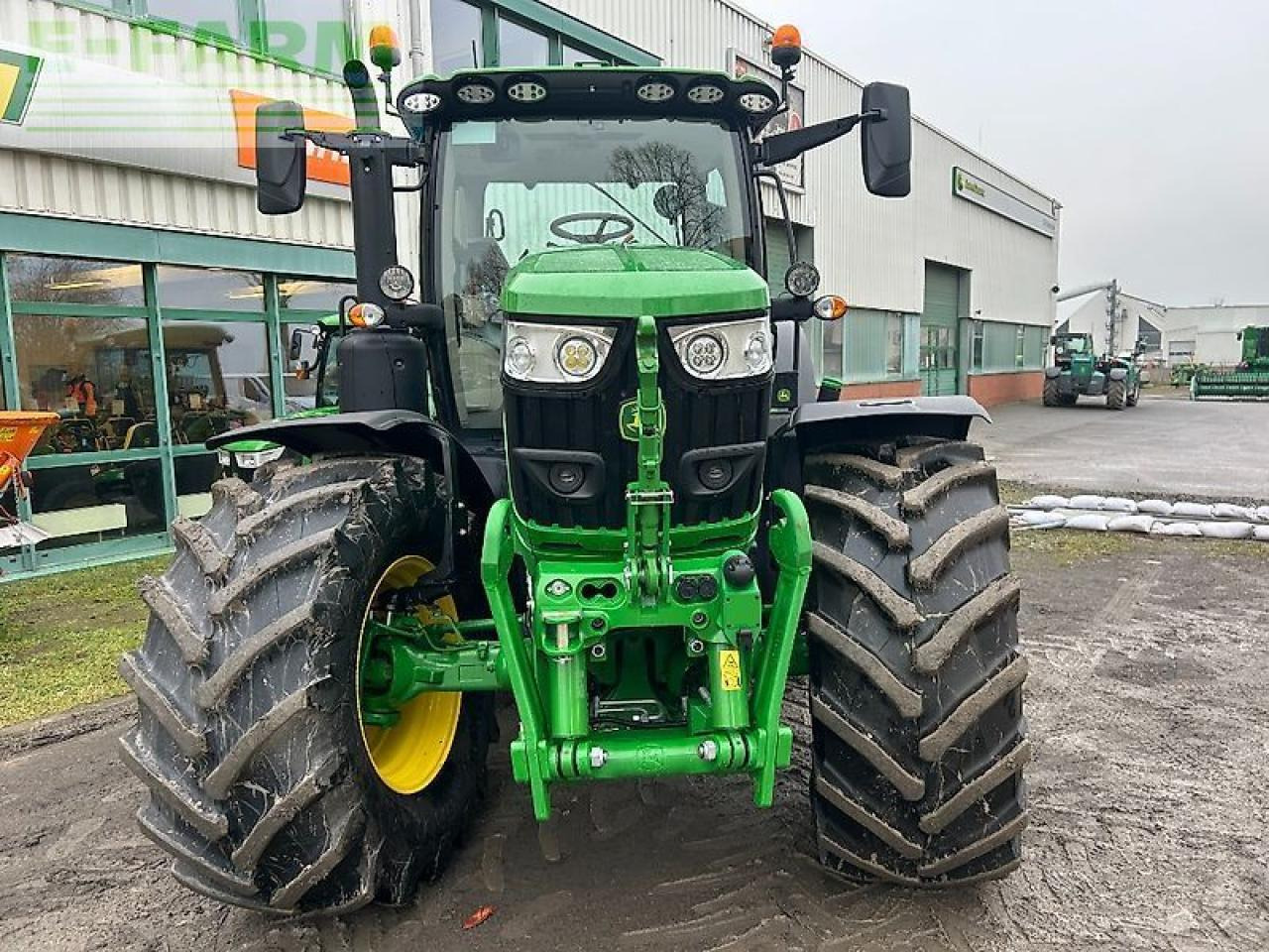 John Deere 6r 185 - Traktor: slika 2 John Deere 6r 185 - Traktor: slika 2