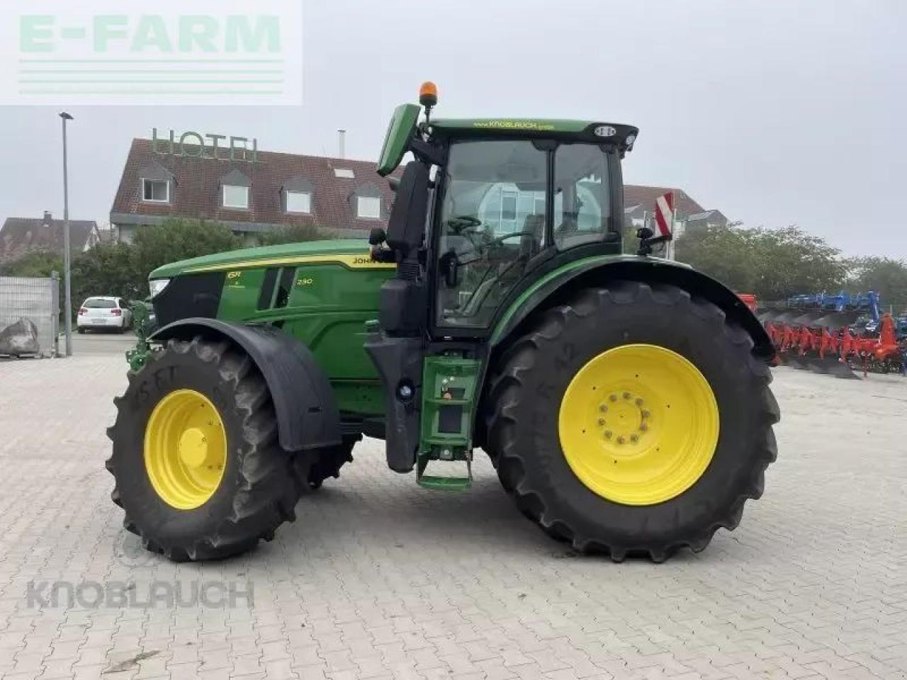 John Deere 6r 230 - Traktor: slika 4 John Deere 6r 230 - Traktor: slika 4