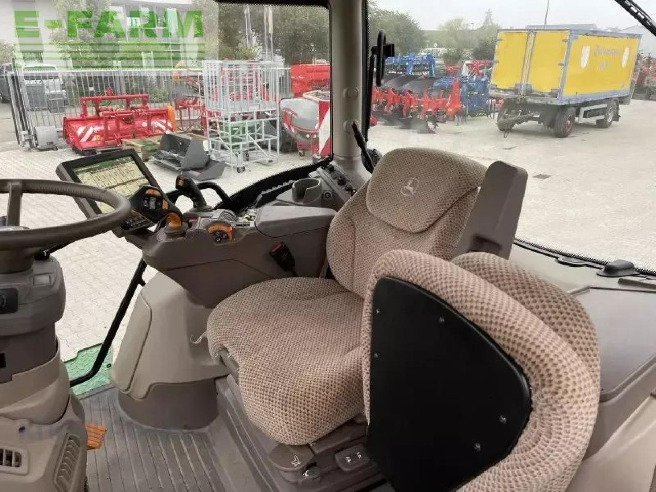 John Deere 6r 230 - Traktor: slika 2 John Deere 6r 230 - Traktor: slika 2