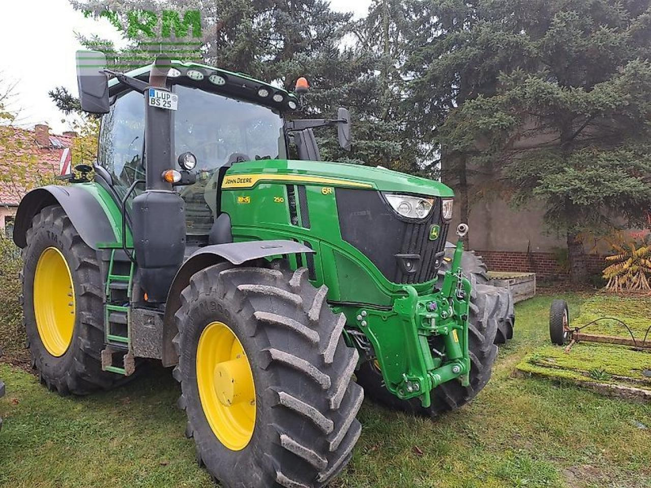 John Deere 6r250 - Traktor: slika 1 John Deere 6r250 - Traktor: slika 1