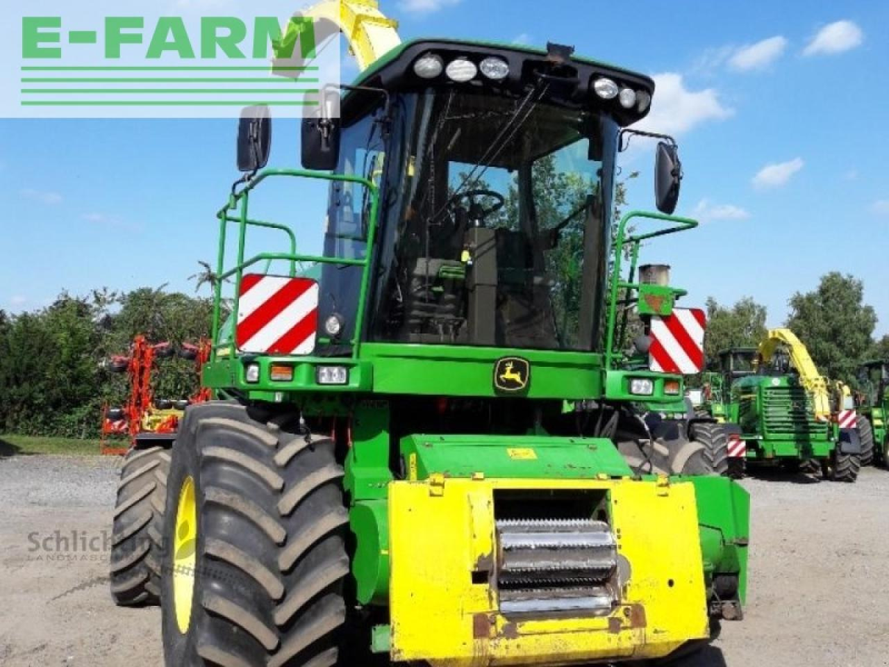 John Deere 7350 ohne vorsatz - Kombajn za stočnu hranu: slika 2 John Deere 7350 ohne vorsatz - Kombajn za stočnu hranu: slika 2