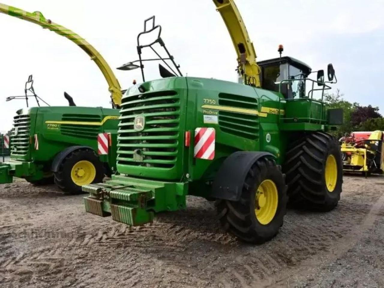 John Deere 7750i prodrive - Kombajn za stočnu hranu: slika 5 John Deere 7750i prodrive - Kombajn za stočnu hranu: slika 5