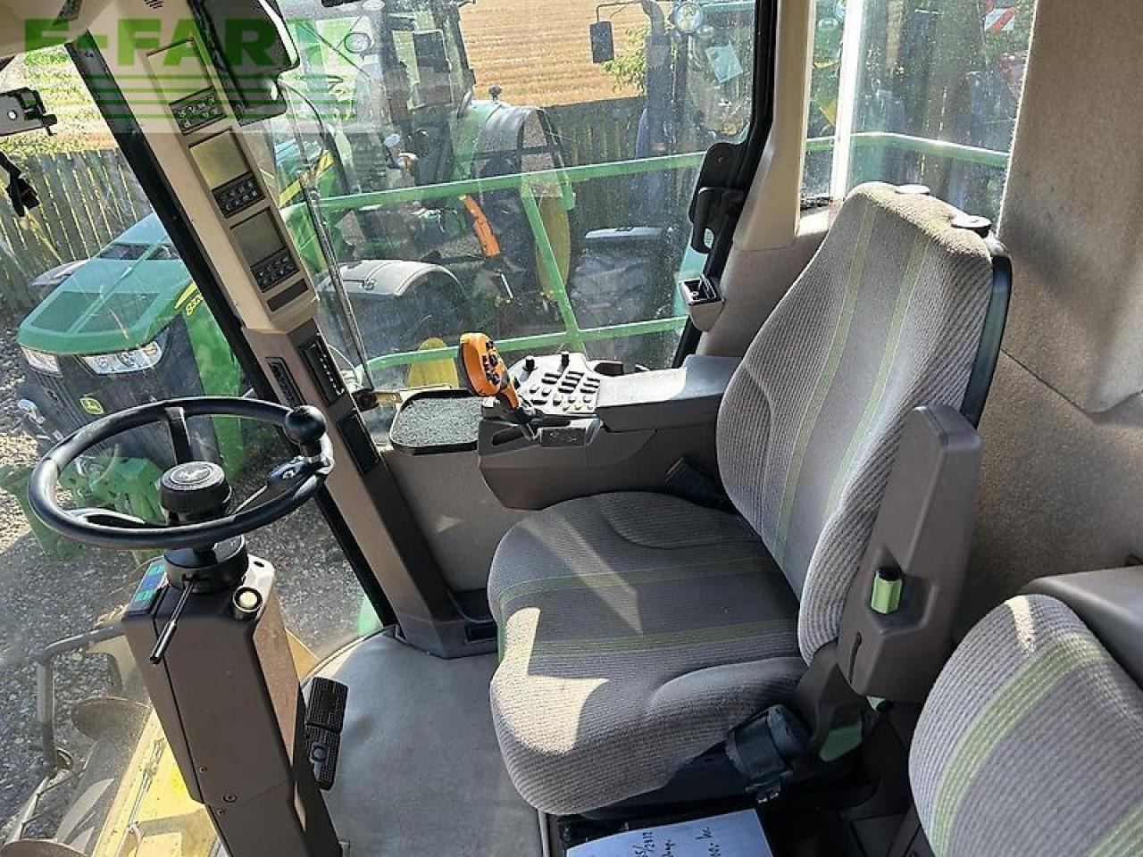 John Deere 7780i - Kombajn za stočnu hranu: slika 4 John Deere 7780i - Kombajn za stočnu hranu: slika 4
