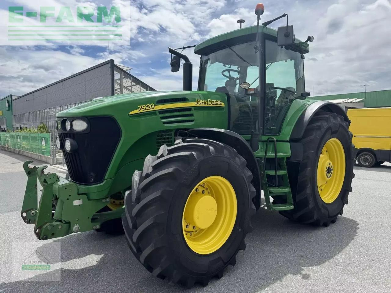 John Deere 7920 - Traktor: slika 1 John Deere 7920 - Traktor: slika 1