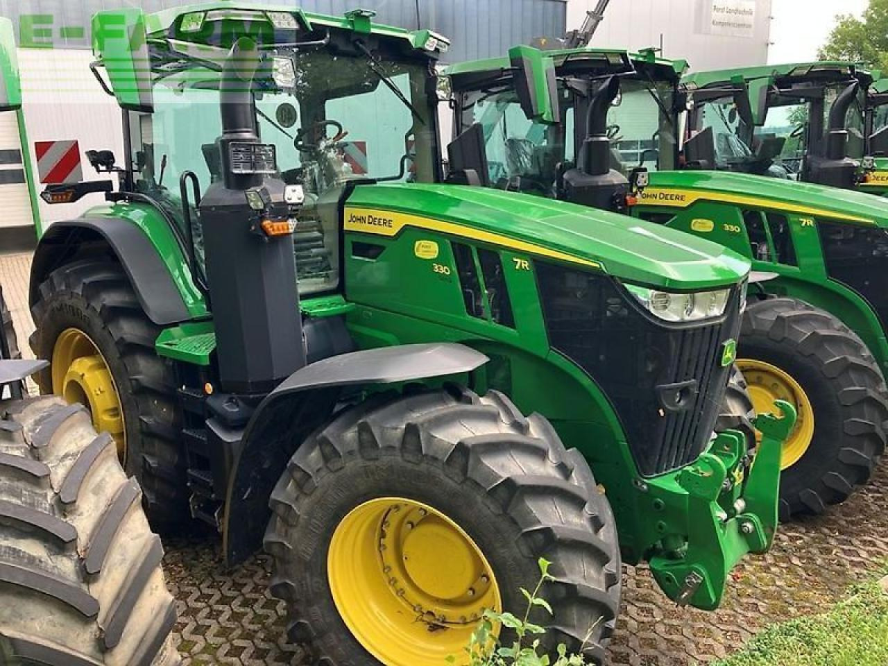 John Deere 7r 330 - Traktor: slika 1 John Deere 7r 330 - Traktor: slika 1