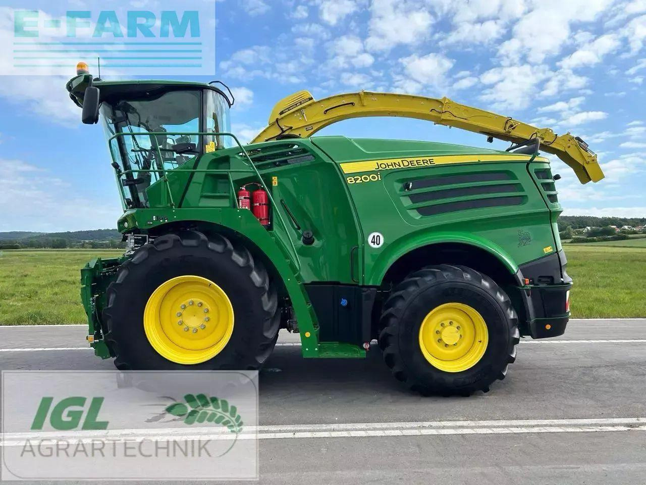 John Deere 8200 i - Kombajn za stočnu hranu: slika 1 John Deere 8200 i - Kombajn za stočnu hranu: slika 1