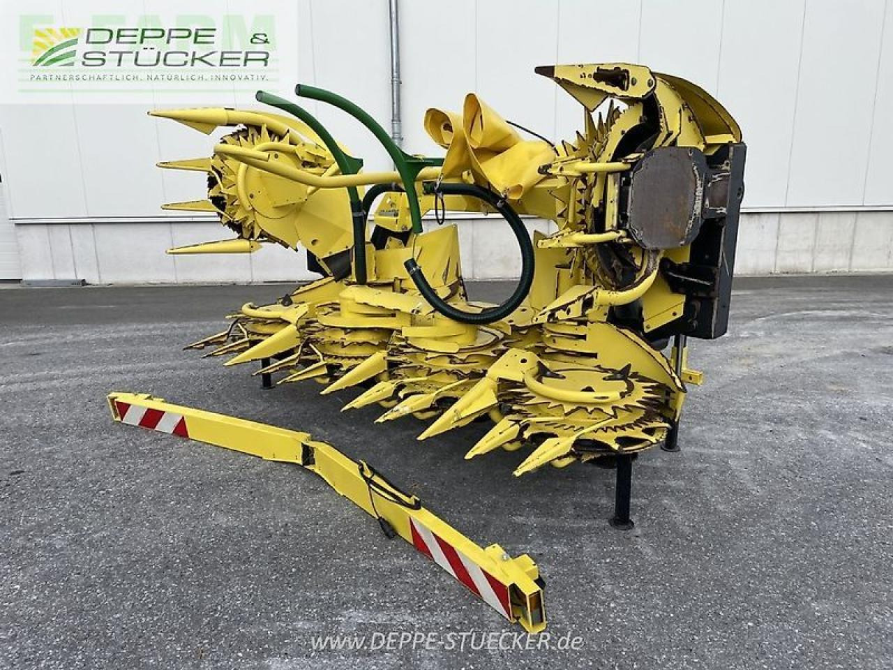 John Deere 8200i mit kemper 345 und kemper 639 - Kombajn za stočnu hranu: slika 4 John Deere 8200i mit kemper 345 und kemper 639 - Kombajn za stočnu hranu: slika 4