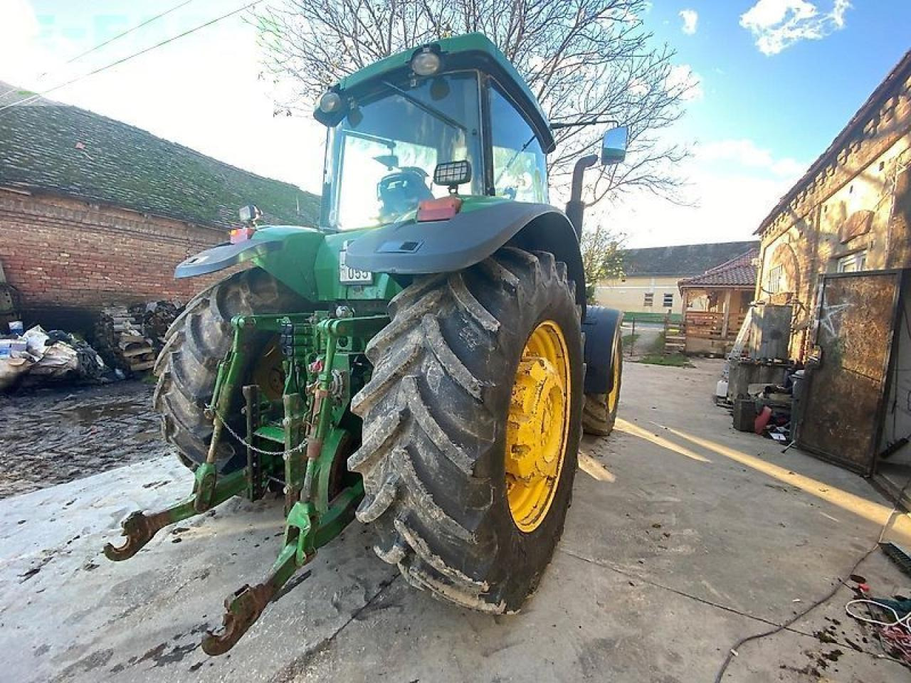 John Deere 8320 - Traktor: slika 4 John Deere 8320 - Traktor: slika 4