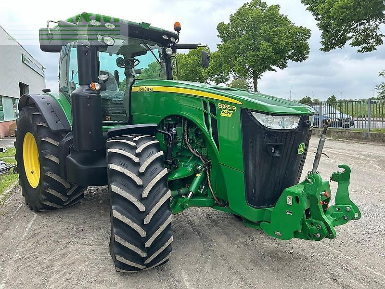 John Deere 8335 r - Traktor: slika 3 John Deere 8335 r - Traktor: slika 3