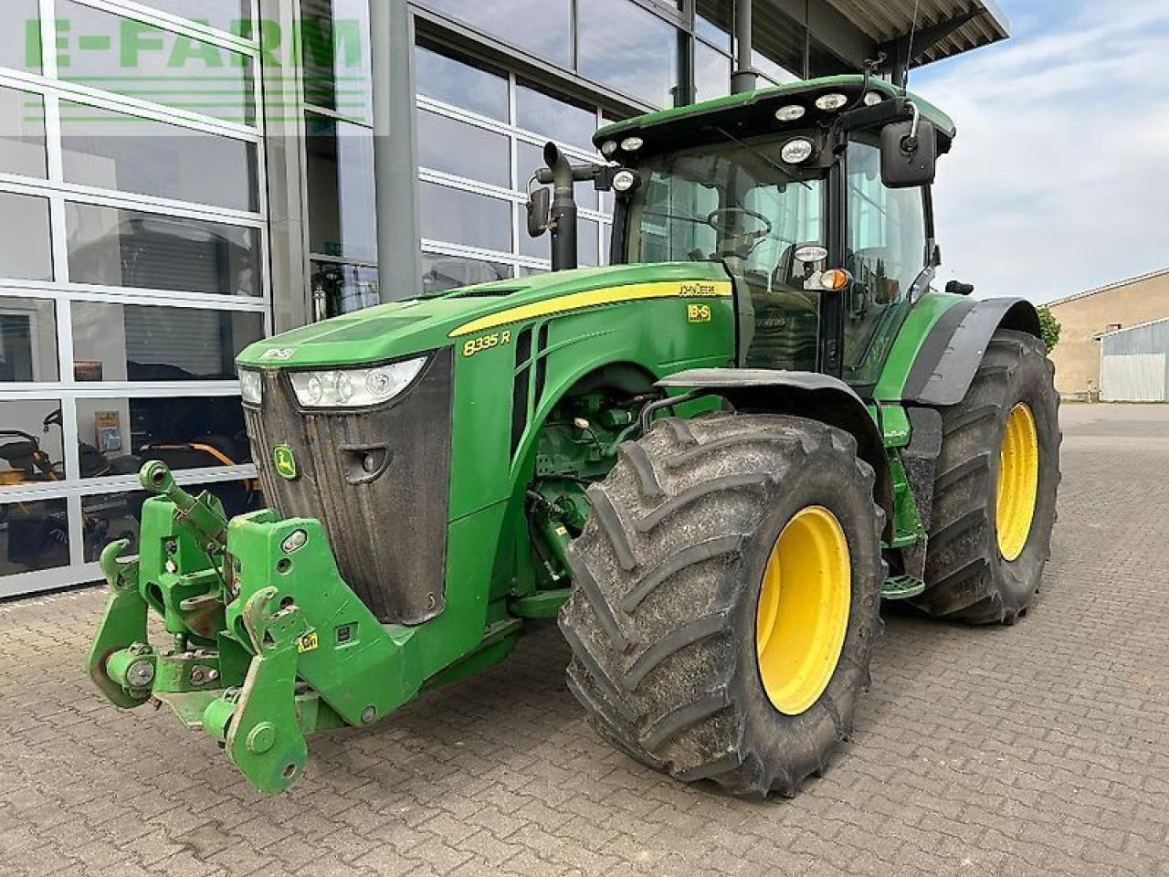 John Deere 8335r - Traktor: slika 2 John Deere 8335r - Traktor: slika 2
