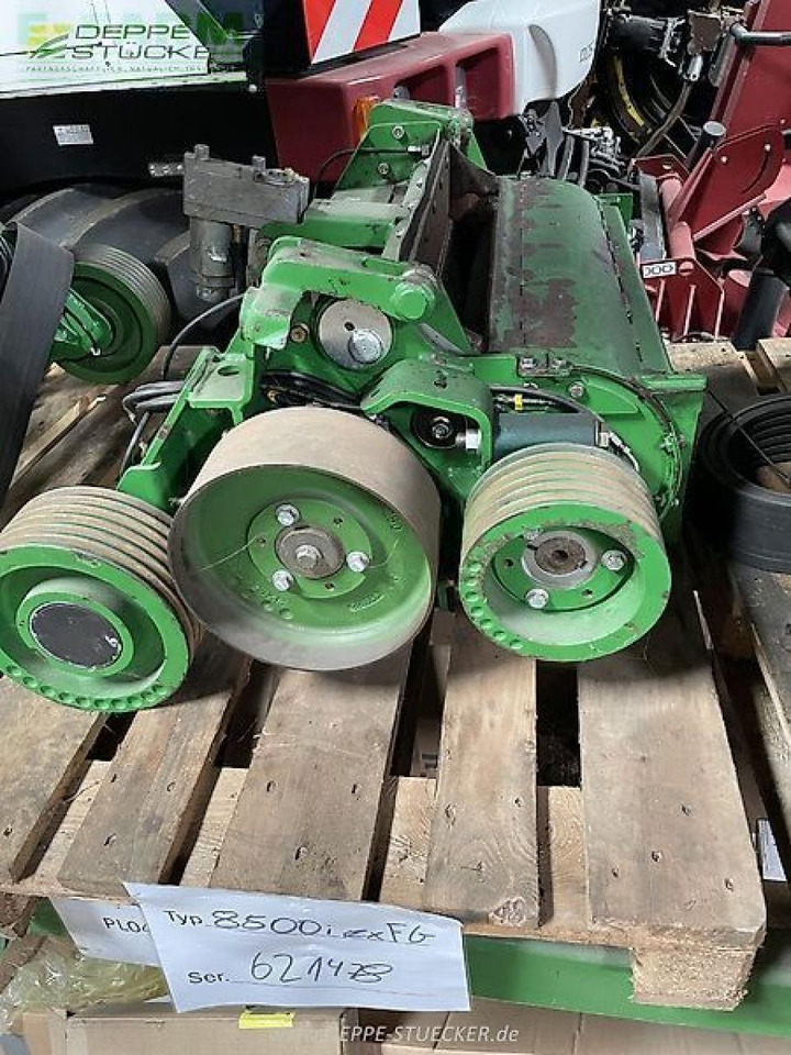 John Deere 8500i mit kemper 475 - Kombajn za stočnu hranu: slika 2 John Deere 8500i mit kemper 475 - Kombajn za stočnu hranu: slika 2
