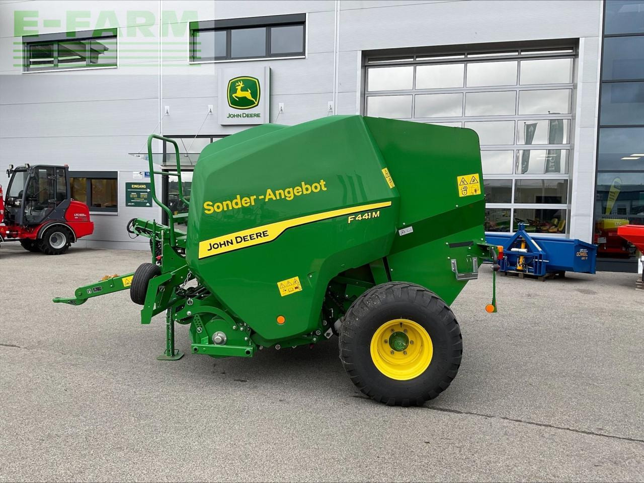 John Deere F 441 M Rundballenpresse - Balirka za kockaste bale: slika 2 John Deere F 441 M Rundballenpresse - Balirka za kockaste bale: slika 2