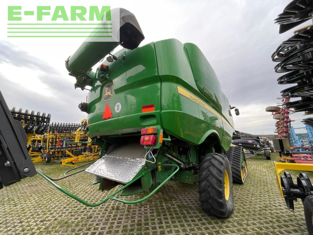 John Deere S690i - Kombinovani kombajn: slika 5 John Deere S690i - Kombinovani kombajn: slika 5