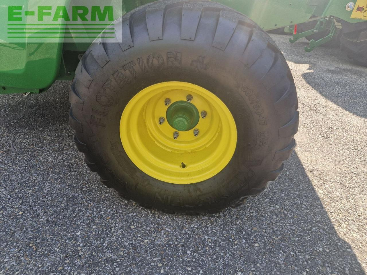 Balirka za kockaste bale John Deere V451M: slika 11