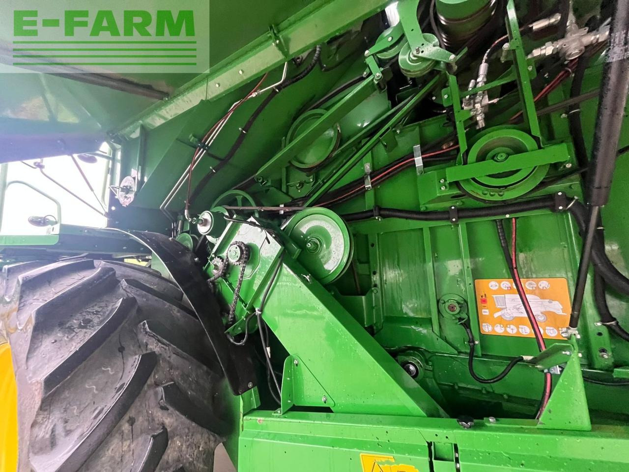 Kombinovani kombajn John Deere W440: slika 16