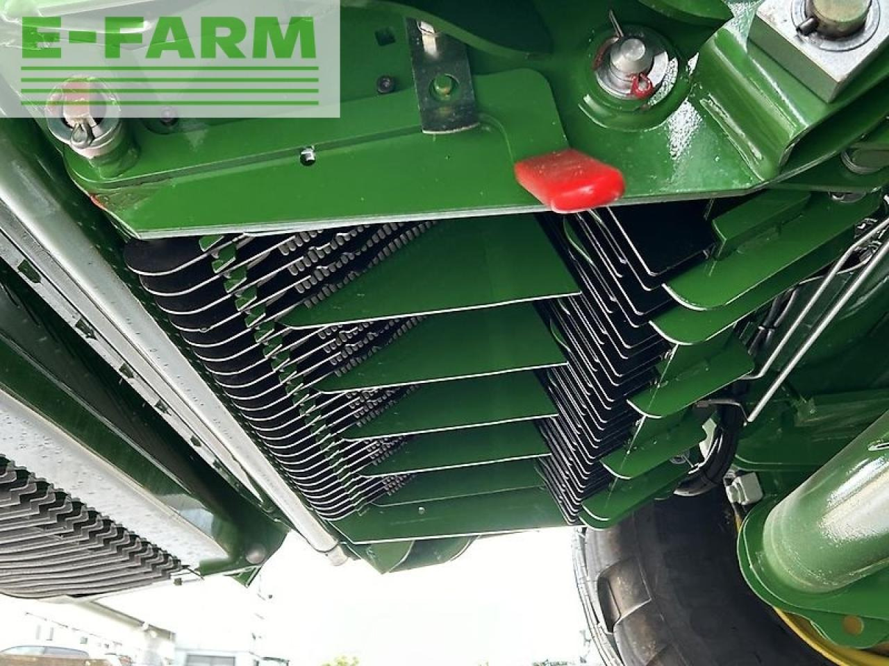 John Deere c441r - Balirka za kockaste bale: slika 5 John Deere c441r - Balirka za kockaste bale: slika 5