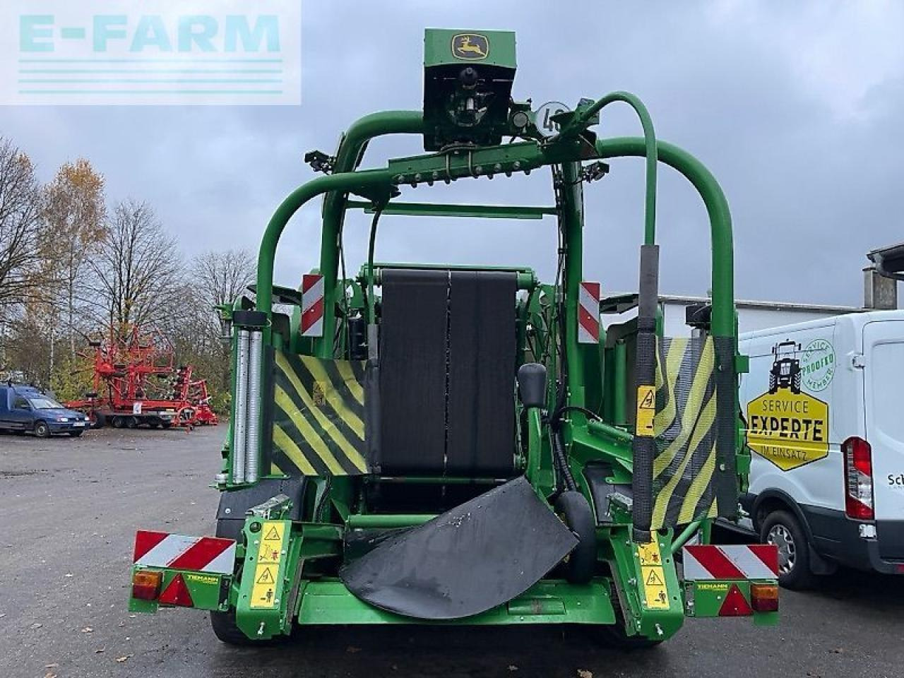 John Deere c451r - Balirka za kockaste bale: slika 4 John Deere c451r - Balirka za kockaste bale: slika 4