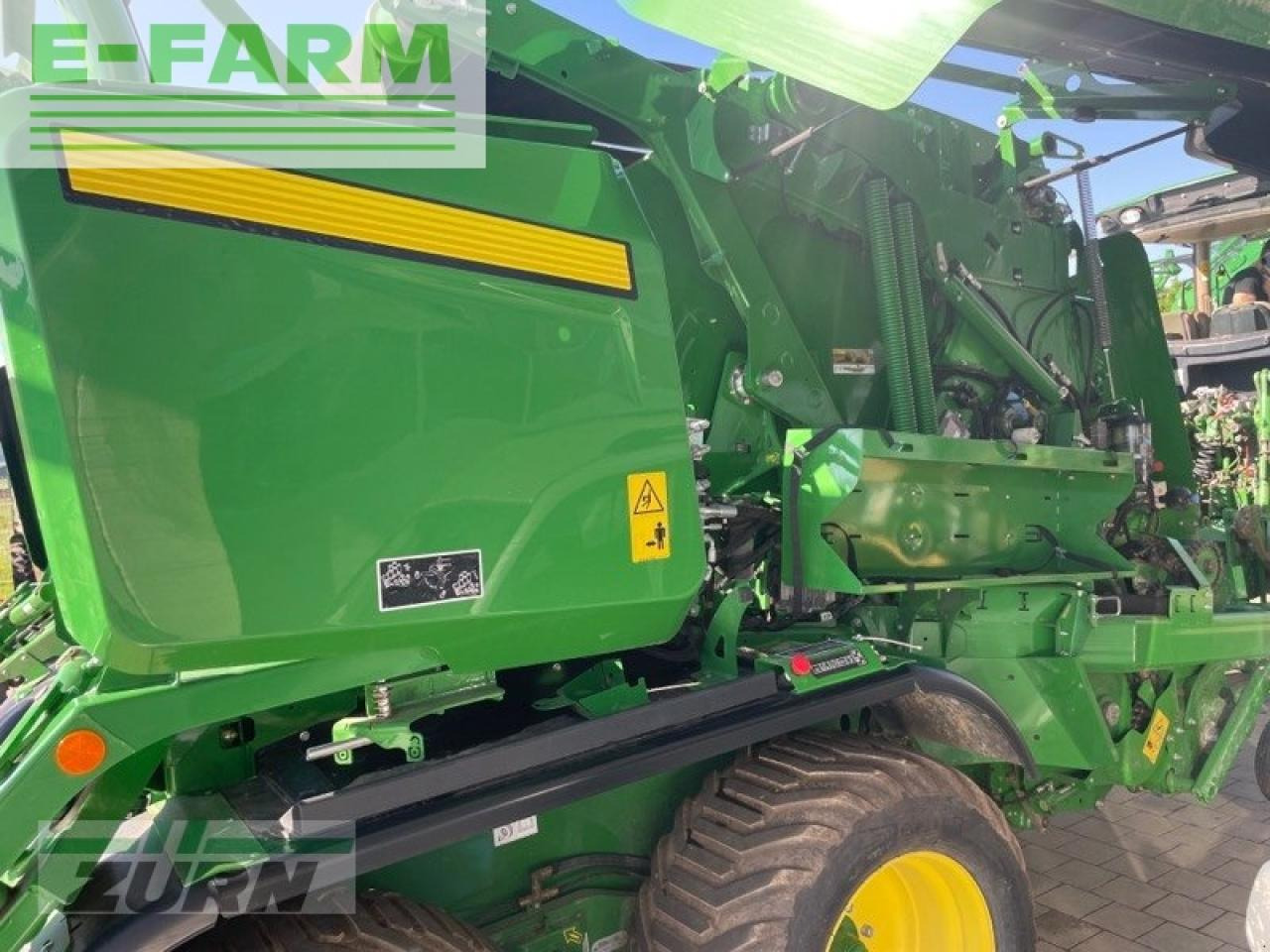 John Deere c461r - Balirka za kockaste bale: slika 4 John Deere c461r - Balirka za kockaste bale: slika 4