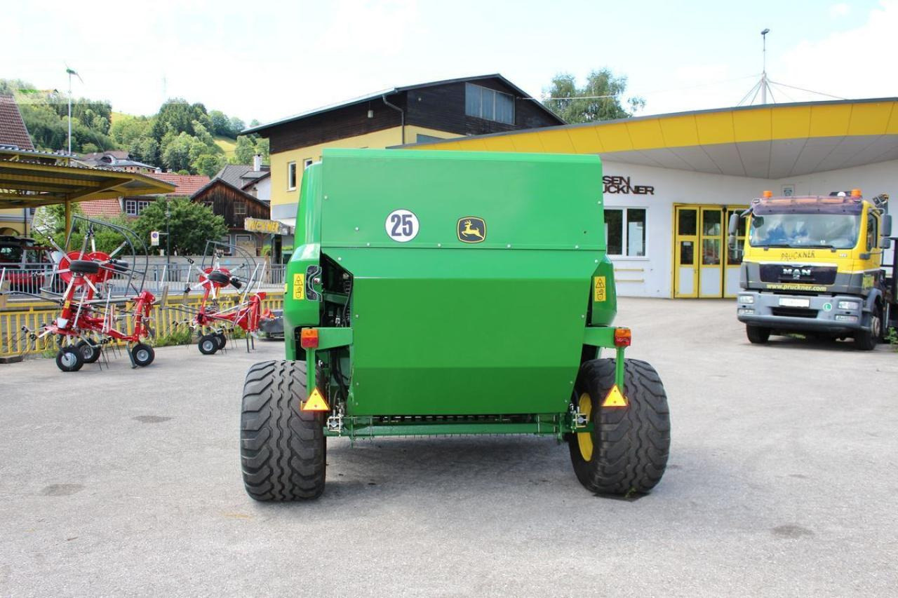 John Deere f 440m - Balirka za kockaste bale: slika 5 John Deere f 440m - Balirka za kockaste bale: slika 5