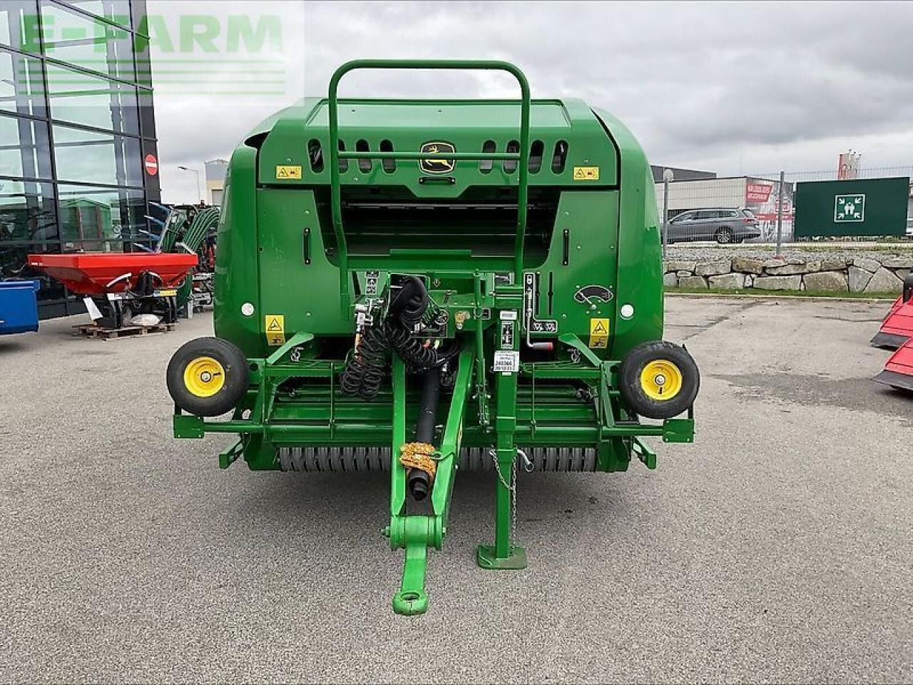 John Deere f 441 m rundballenpresse - Balirka za kockaste bale: slika 5 John Deere f 441 m rundballenpresse - Balirka za kockaste bale: slika 5