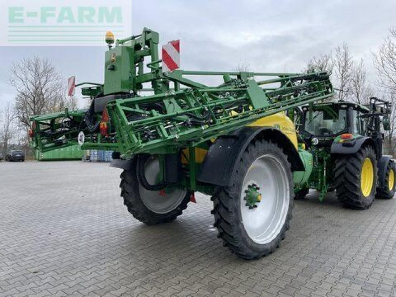 John Deere r 732i - Vučena prskalica: slika 3 John Deere r 732i - Vučena prskalica: slika 3