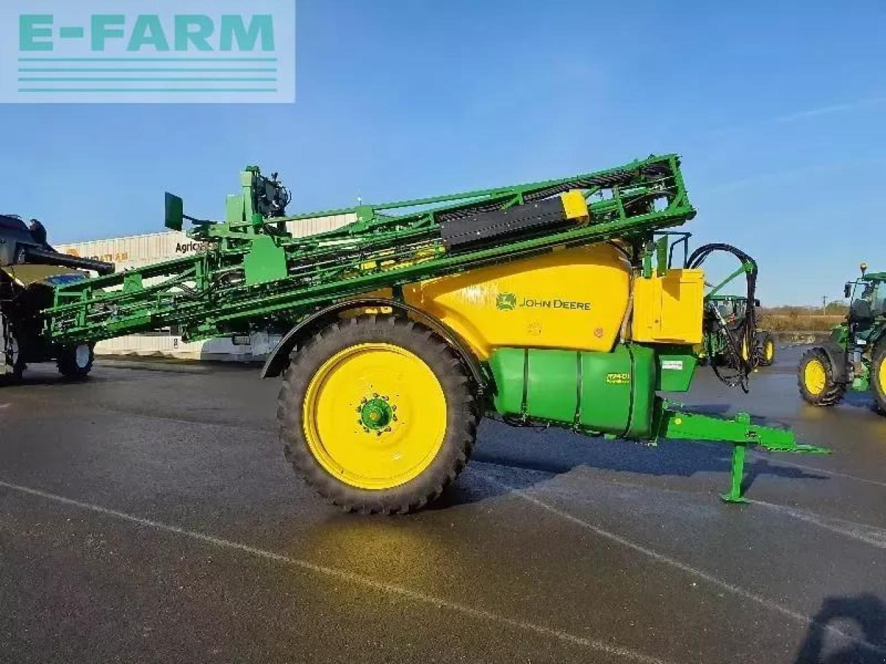 John Deere r740i - Vučena prskalica: slika 1 John Deere r740i - Vučena prskalica: slika 1