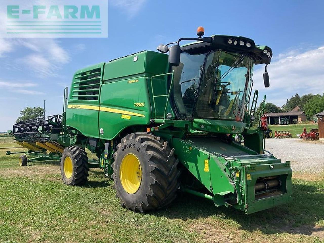 John Deere t550 hmt (my19) - Kombinovani kombajn: slika 1 John Deere t550 hmt (my19) - Kombinovani kombajn: slika 1