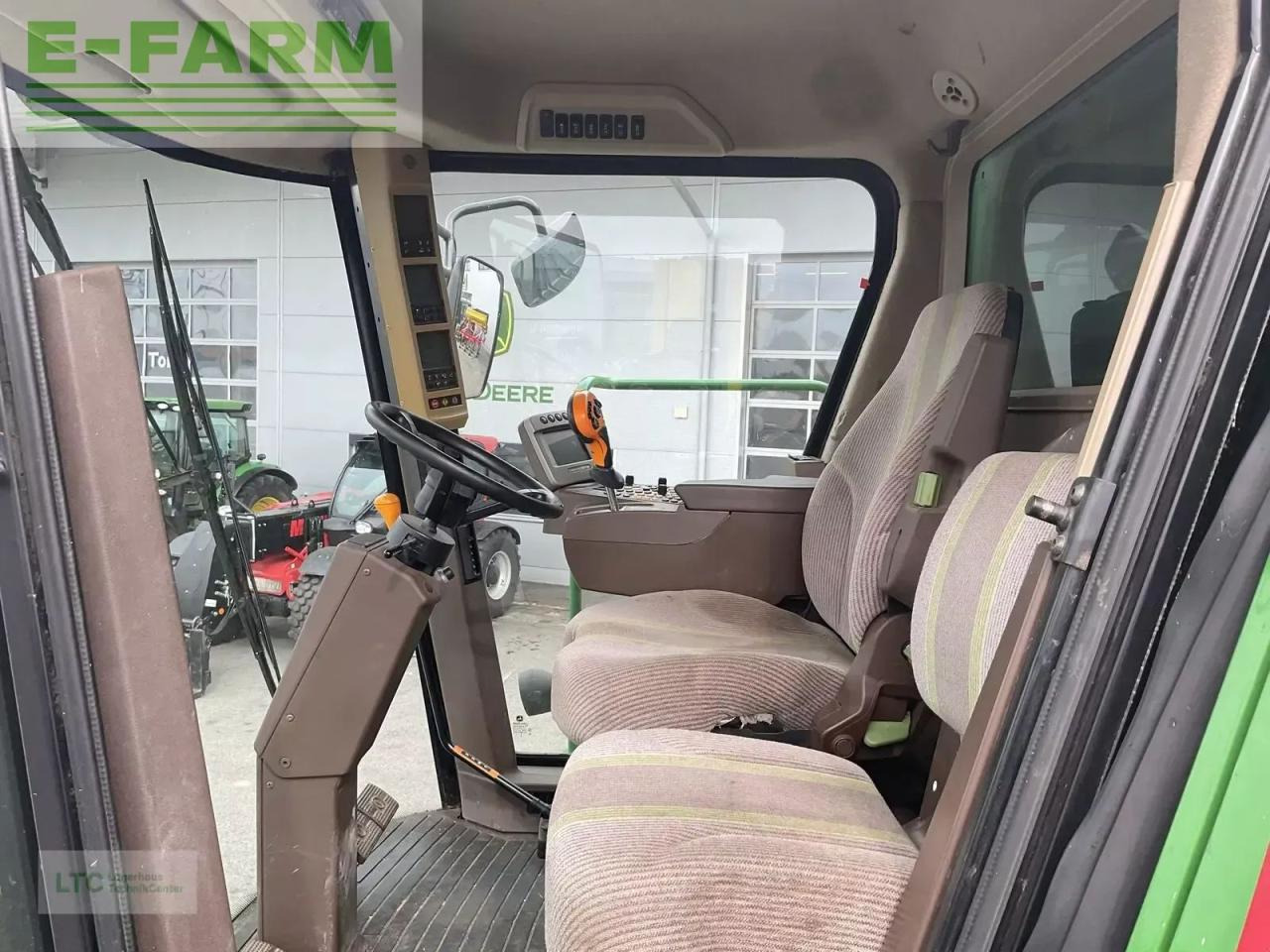 John Deere t560hm - Kombinovani kombajn: slika 2 John Deere t560hm - Kombinovani kombajn: slika 2