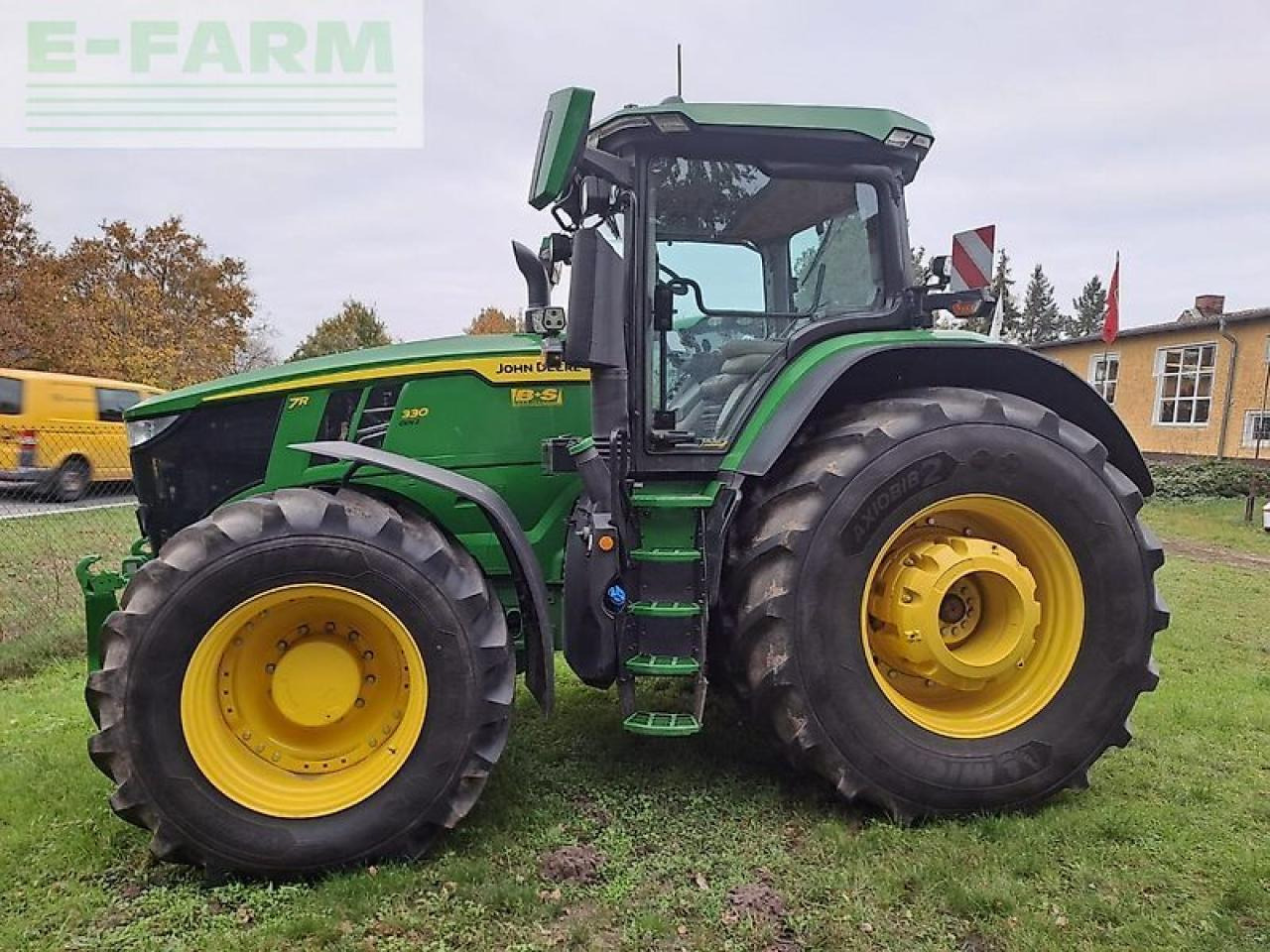 John Deere traktor 7r330 - Dodatak za stočnu hranu: slika 4 John Deere traktor 7r330 - Dodatak za stočnu hranu: slika 4