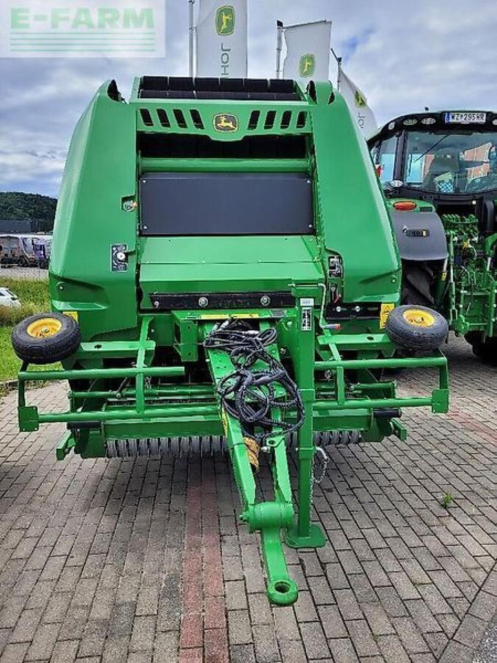 John Deere v451m - Balirka za kockaste bale: slika 3 John Deere v451m - Balirka za kockaste bale: slika 3