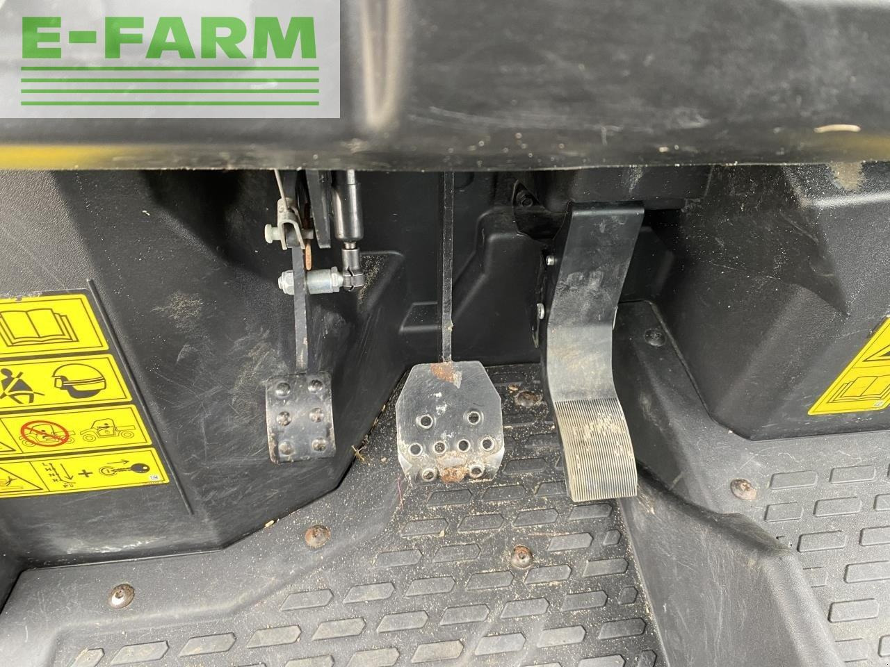 John Deere xuv865m - Traktor: slika 4 John Deere xuv865m - Traktor: slika 4