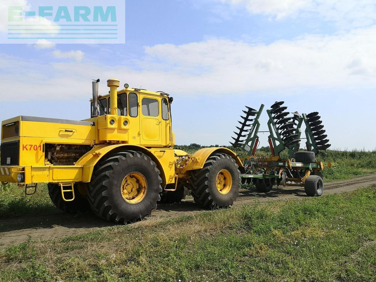 Kirovets K701P - Traktor: slika 1 Kirovets K701P - Traktor: slika 1