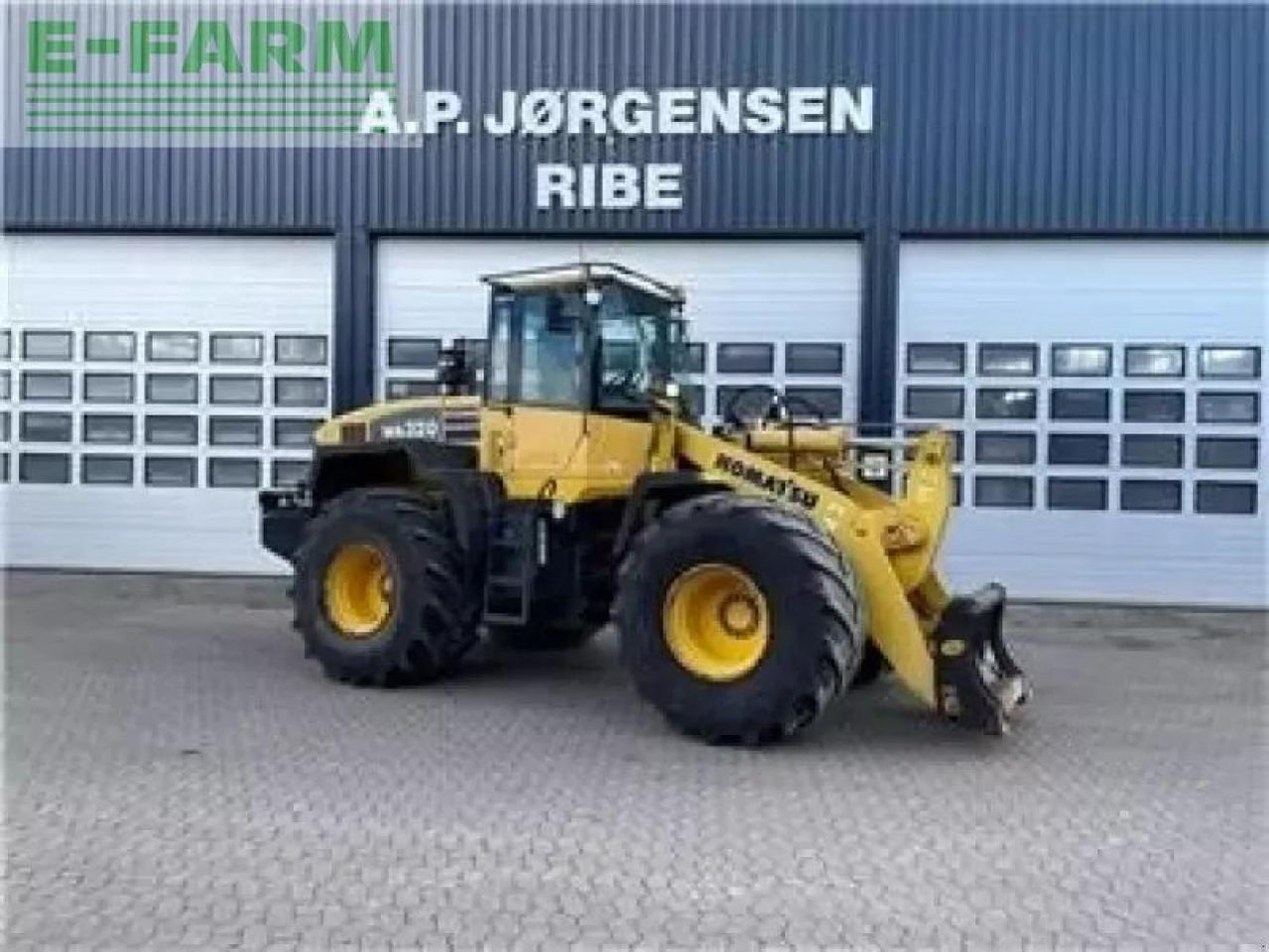 Komatsu wa320-5 - Mini bager: slika 1 Komatsu wa320-5 - Mini bager: slika 1