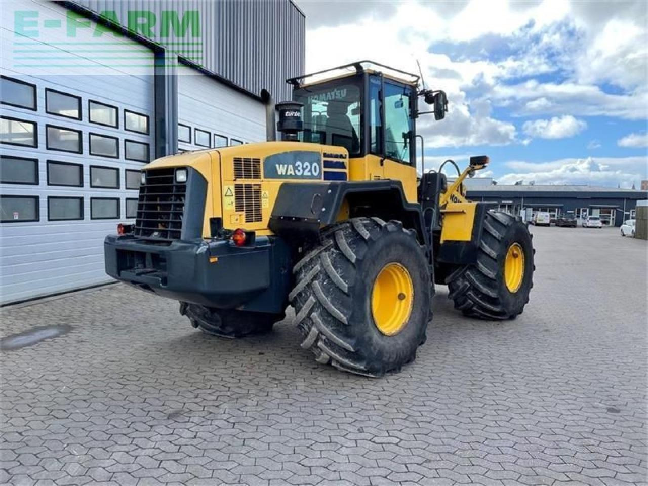 Komatsu wa320-5 - Mini bager: slika 4 Komatsu wa320-5 - Mini bager: slika 4