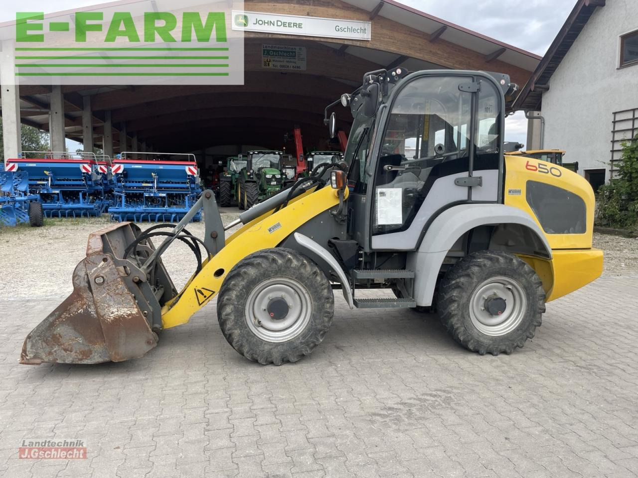 Kramer 650 - Mini bager: slika 1 Kramer 650 - Mini bager: slika 1