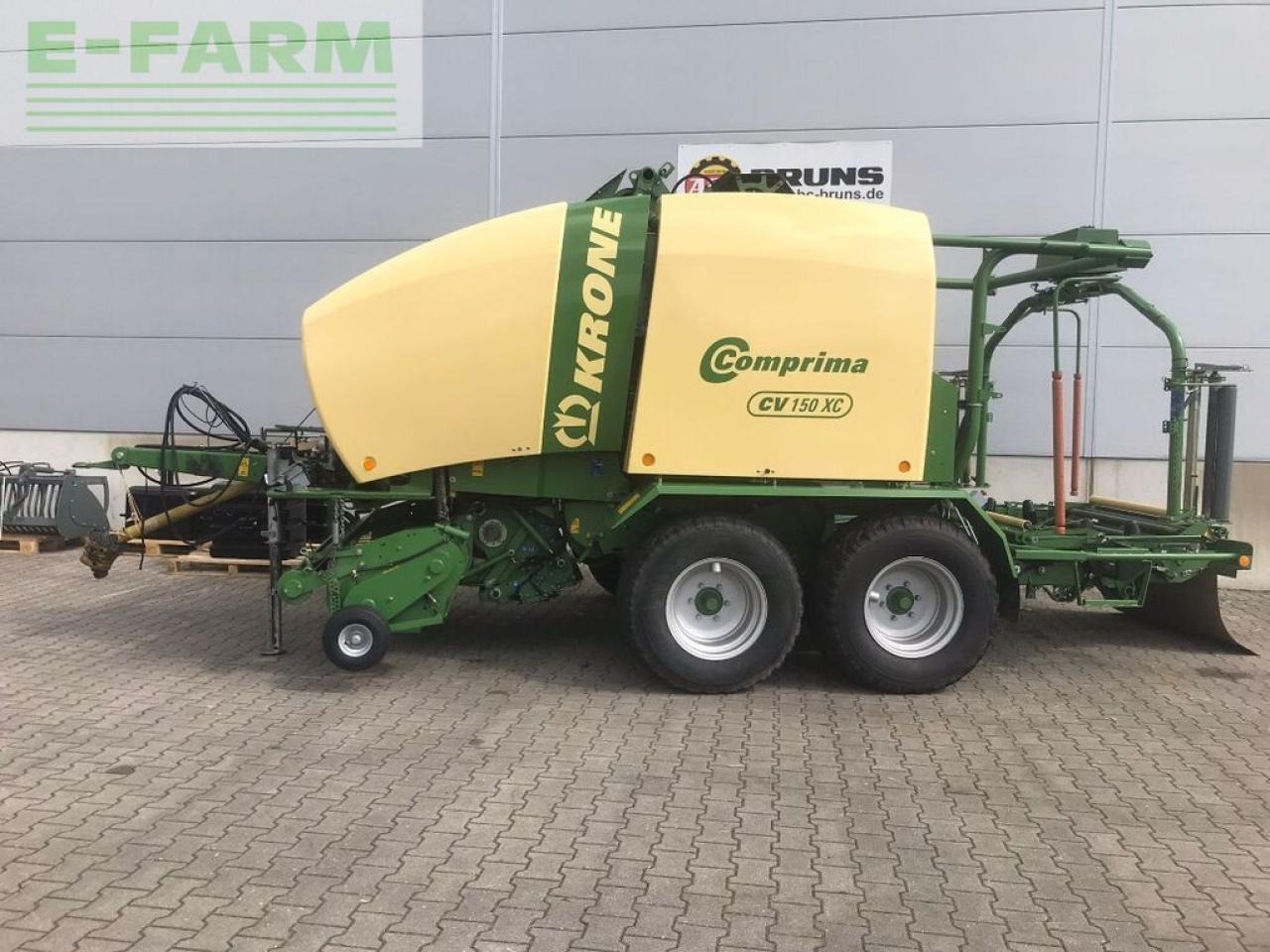 Krone comprima cv 150xc - Balirka za kockaste bale: slika 2 Krone comprima cv 150xc - Balirka za kockaste bale: slika 2