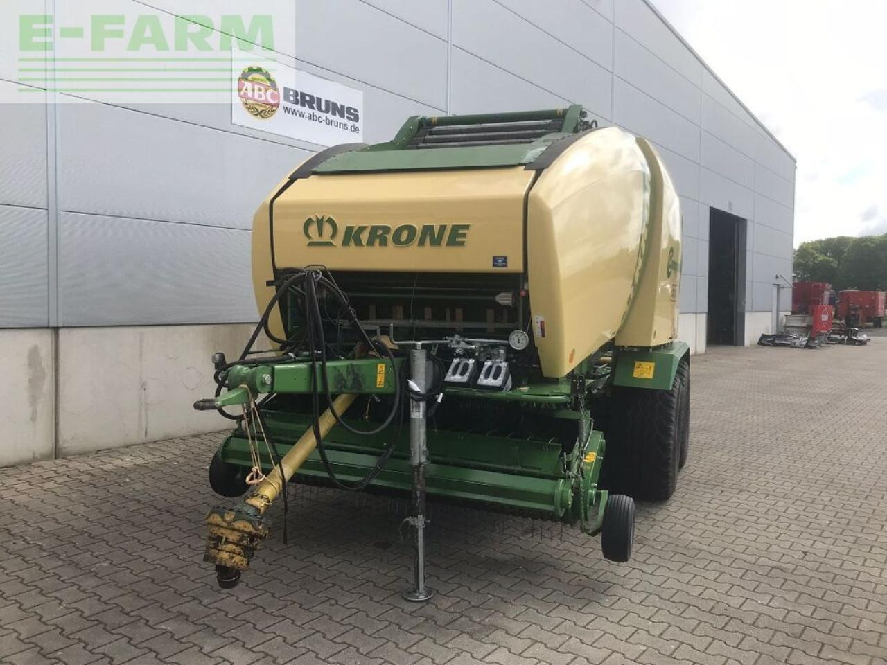 Krone comprima cv 150xc - Balirka za kockaste bale: slika 1 Krone comprima cv 150xc - Balirka za kockaste bale: slika 1