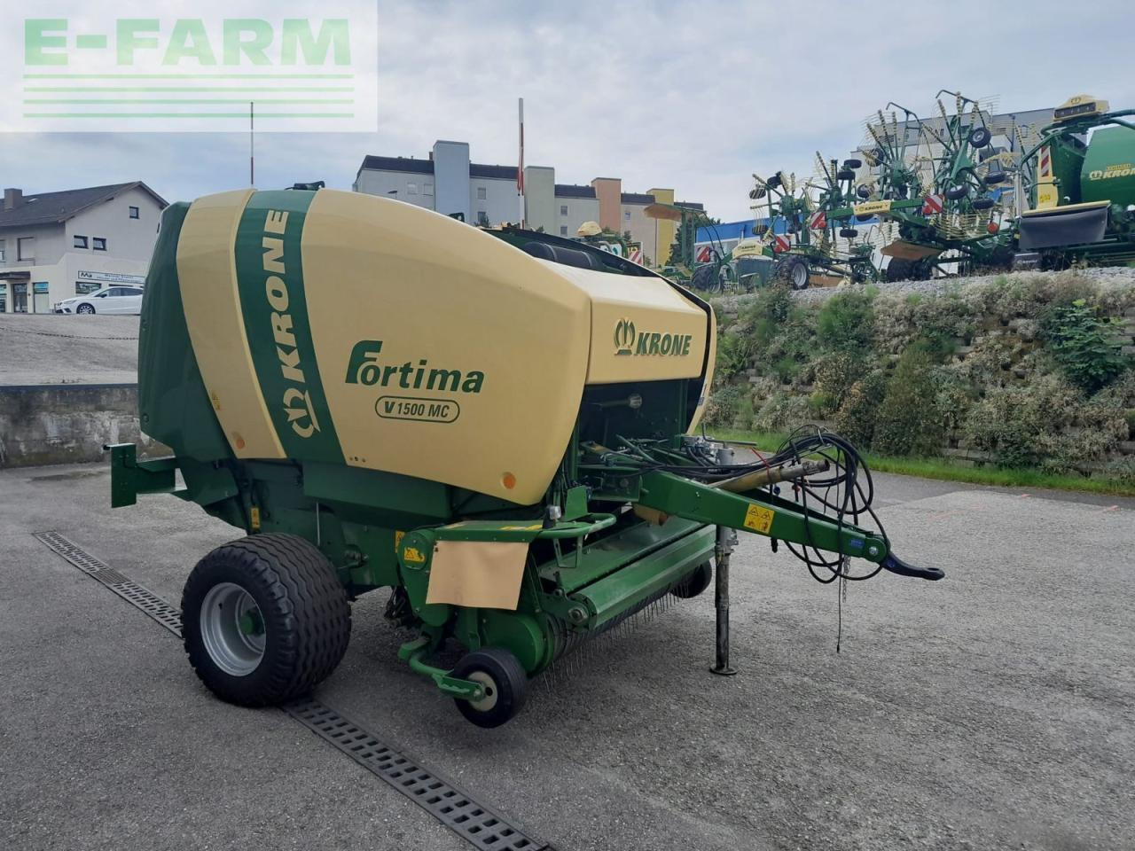 Krone fortima v 1500 multi cut 3.499 ballen - Balirka za kockaste bale: slika 3 Krone fortima v 1500 multi cut 3.499 ballen - Balirka za kockaste bale: slika 3